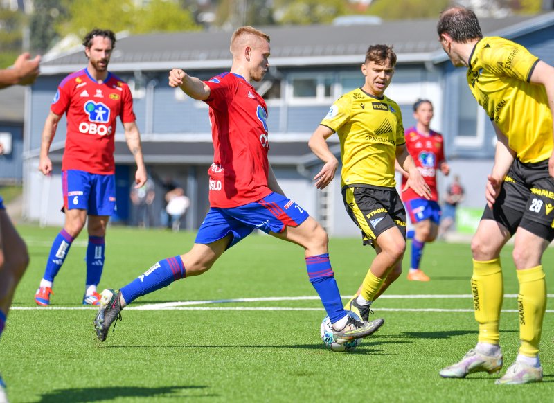 Det er kort tid til neste kamp for Torje Naustdal og resten av gutta.