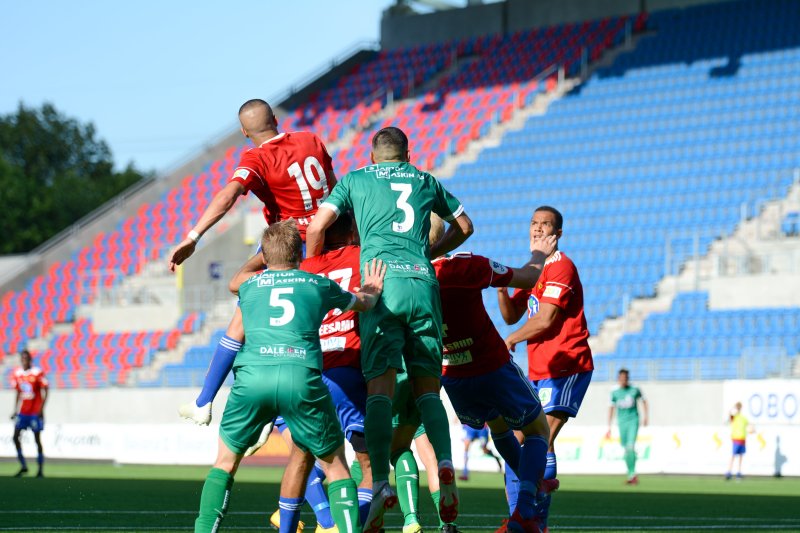 Mange dueller i dagens kamp.