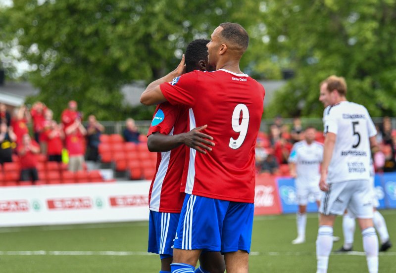 Johnny Buduson har nettopp redusert på straffe.