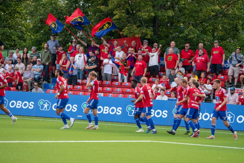 God stemning hos Oksene da Ulrich Ness satte inn 1-0.